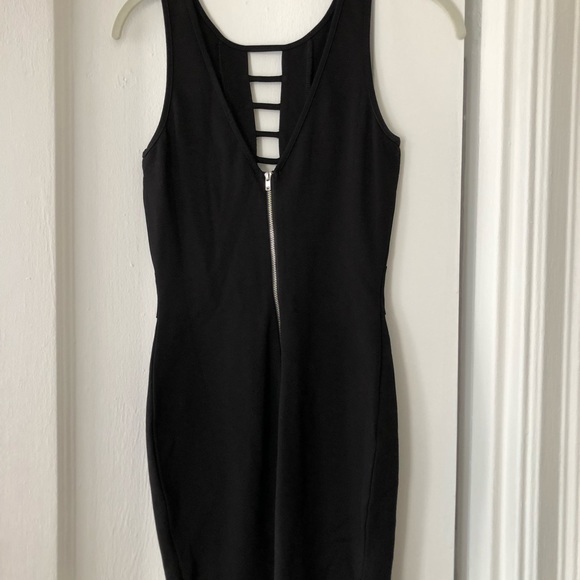 Black mini dress - Picture 2 of 4